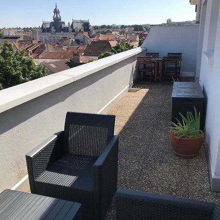 Appartement Avec Vue Panoramique Vichy Bagian luar foto